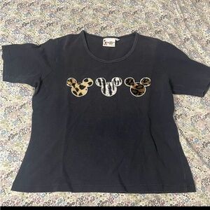 🎈3/$15🎈 Walt Disney world Animal mickey crop top
